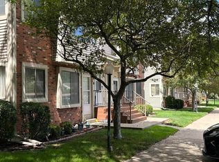 27594 Harrison Woods Ln, Harrison Township, MI 48045