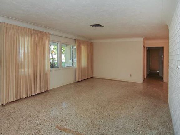 3rd image of 6220 26th Ave N