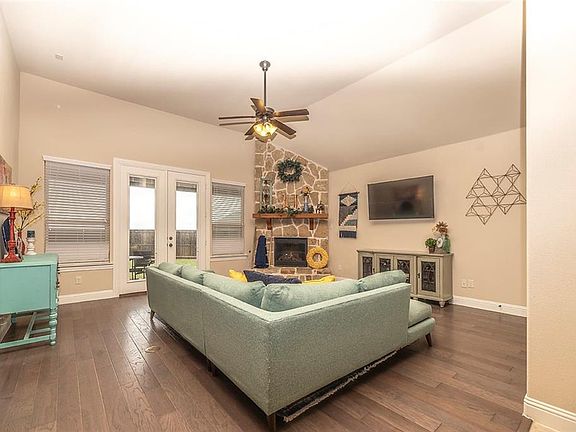 5th image of 10832 Frost Pl