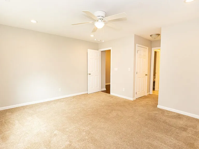 2106 Duncan Ave #102 — Photo 8