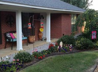 210 Rocky Point Rd, Carthage, MS 39051