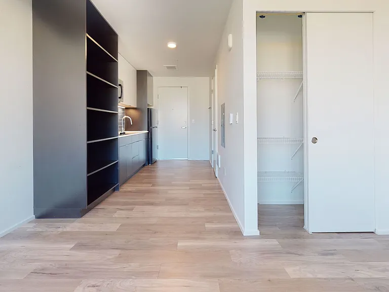 Summit Flats — Photo 10