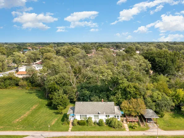 5900 147th St, Oak Forest, IL 60452