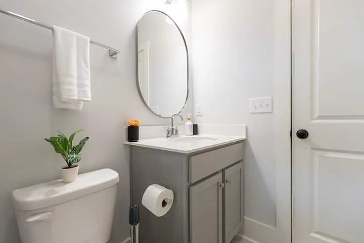 1122 N Alexander St — Photo 34