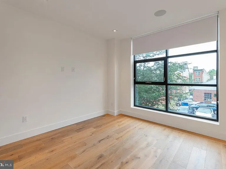 240 N 2nd St #2W — Photo 12