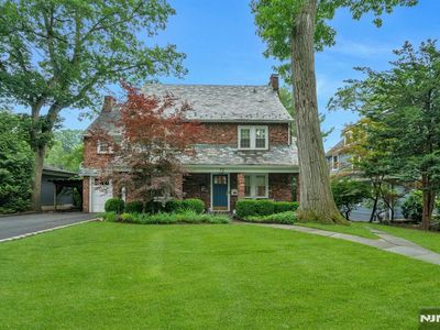 72 Ridge Rd, Ridgewood, NJ, 07450