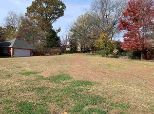 84 Garden Dr, Jackson, TN 38305