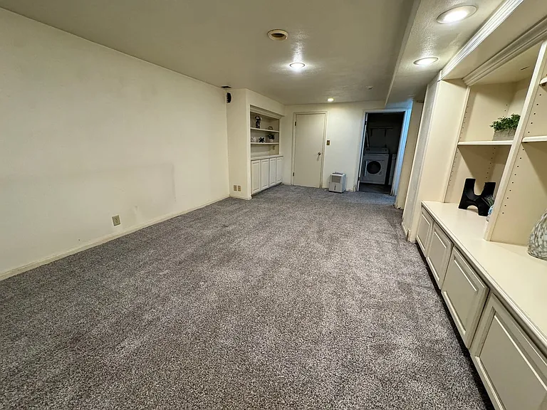 100 Norfolk Rd — Photo 2