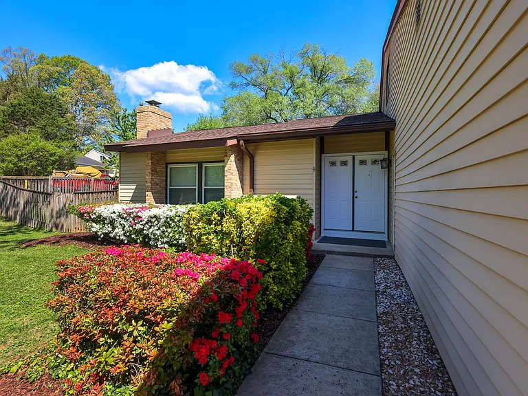 20 Running Brook Ln — Photo 35
