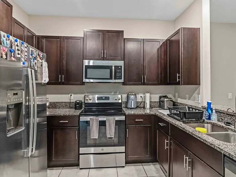 9622 Pembrooke Pines Dr — Photo 3
