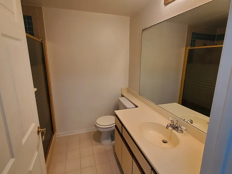 1546 Amherst Ave #103 — Photo 14