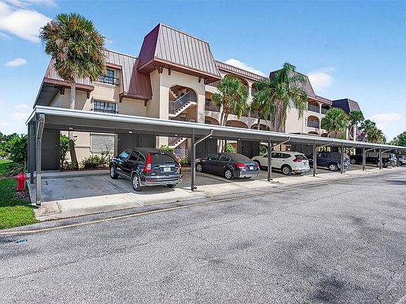 3rd image of 23465 Harborview Rd APT 814