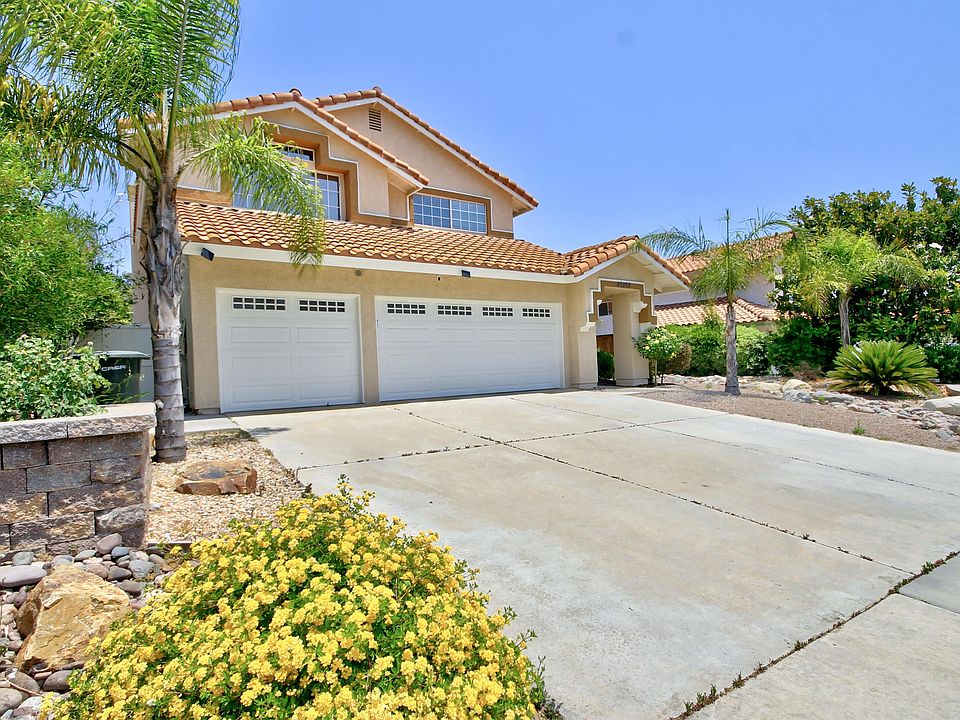 1st image of 40288 Calle Medusa