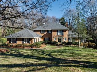 2231 Thornridge Rd, Charlotte, NC 28226