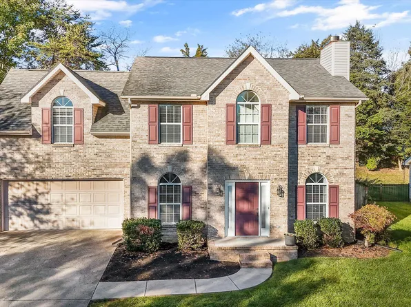 6949 Yellow Oak Ln, Knoxville, TN 37931