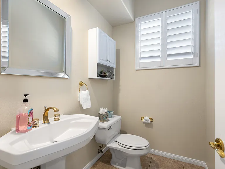 37 Abby Rd — Photo 24