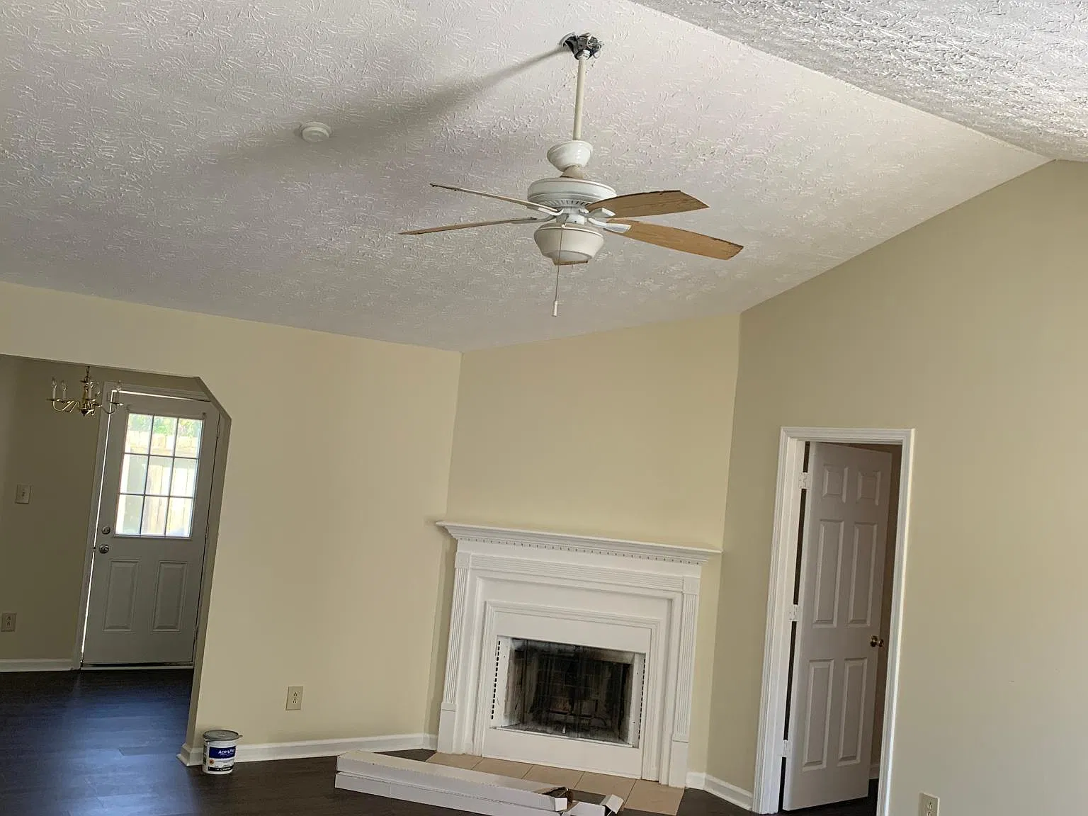 3 bed, 1320 sqft, $1,800 — Photo 2