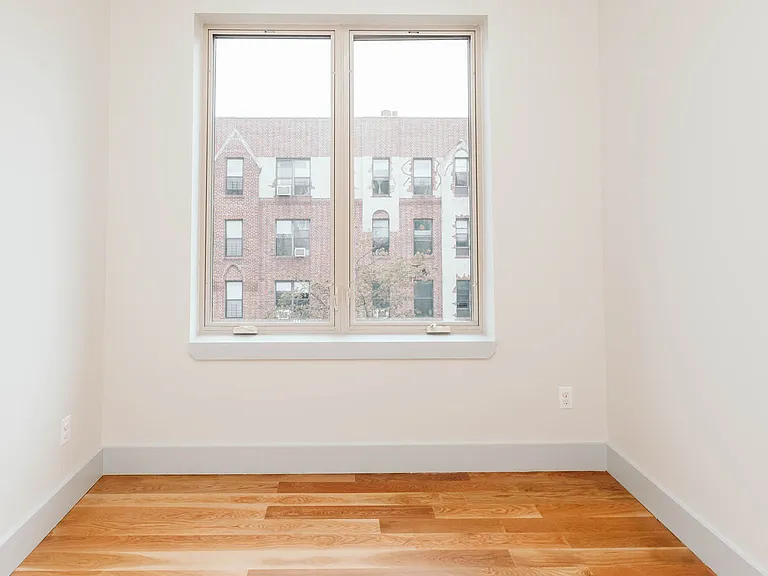 432 Stockholm St #2L — Photo 5