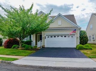 172 Stone Manor Dr, Somerset, NJ 08873