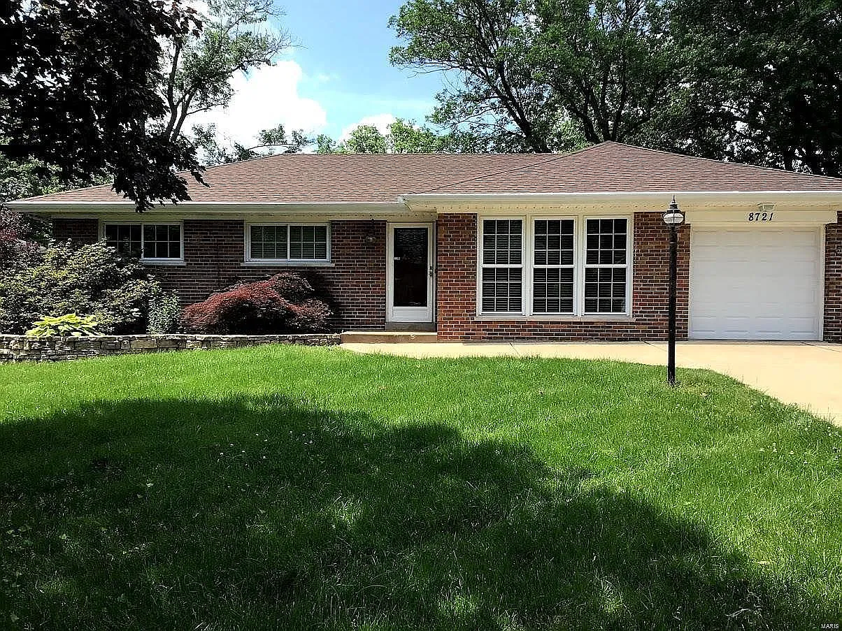 4 bed, 1800 sqft, $2,440 — Photo 1