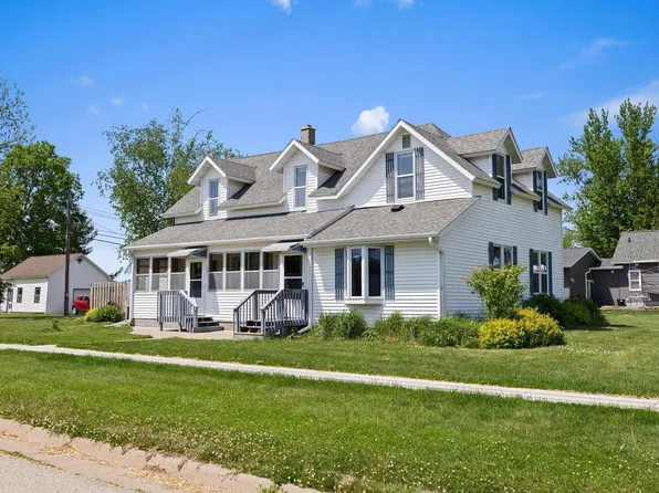201 W Hogg STREET, Melrose, WI 54642