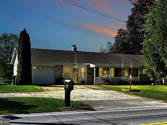 2nd image of 4682 E Prospect Rd