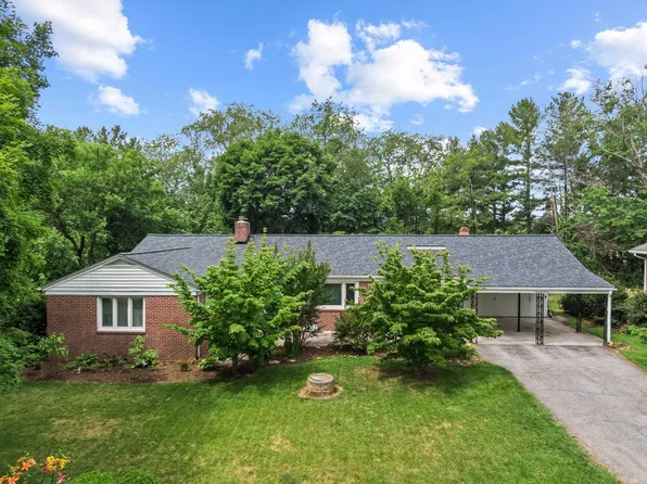 707 Hutcheson Dr, Blacksburg, VA 24060