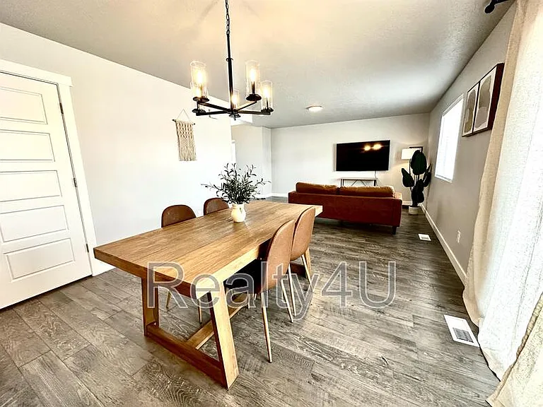 1415 N 3500 W — Photo 7