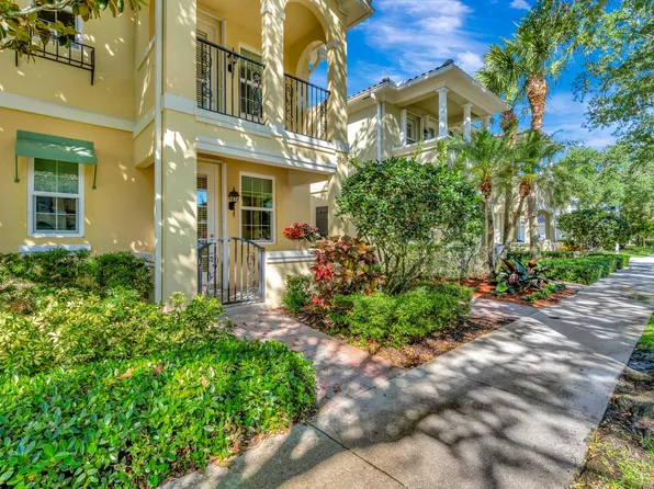 216 Barcelona Drive, Jupiter, FL 33458