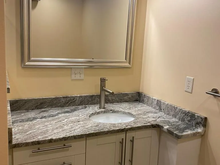3865 Holdrege St #2 — Photo 12