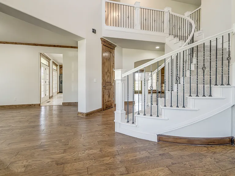 22525 Lindy Ter — Photo 22
