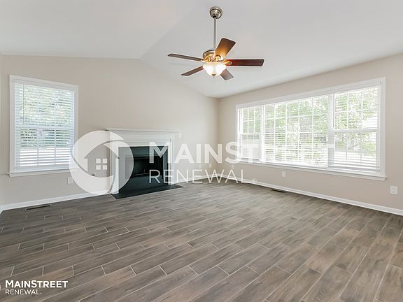 4th image of 6555 Bay St
