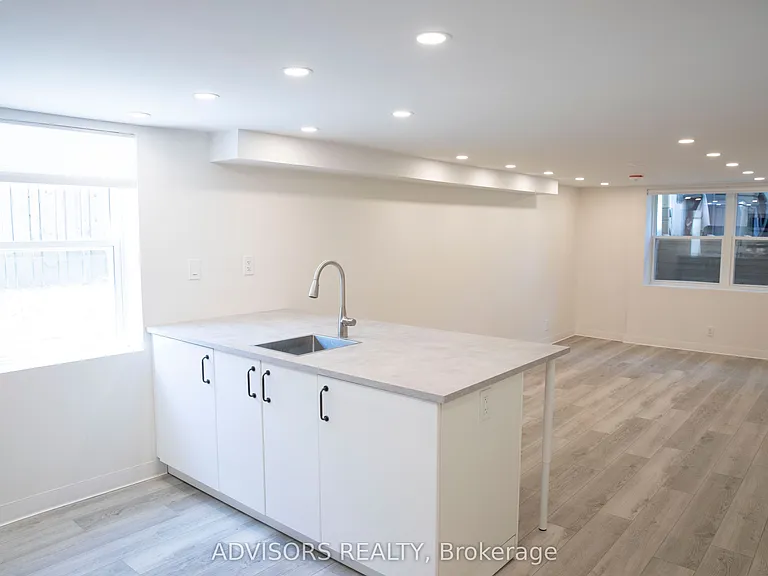 310 W 2nd St #2 — Photo 1