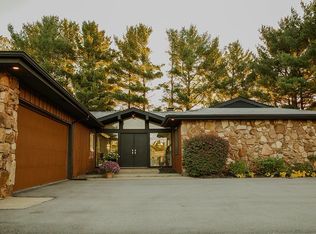 57284 Peggy Dr, South Bend, IN 46619