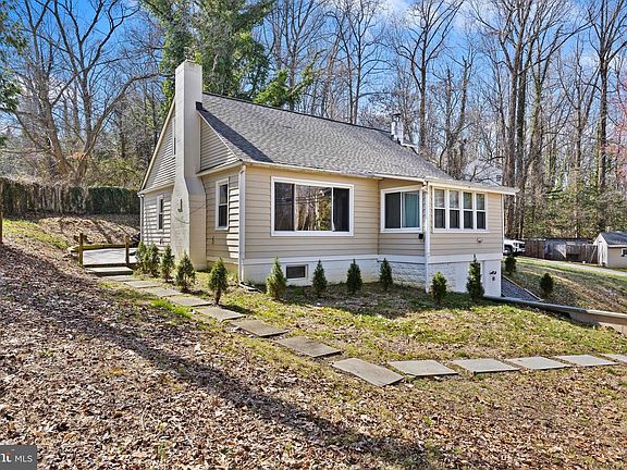 2nd image of 452 Kyle Rd