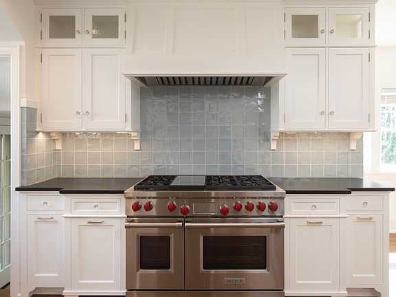 4th image of 2635 Newton Ave S