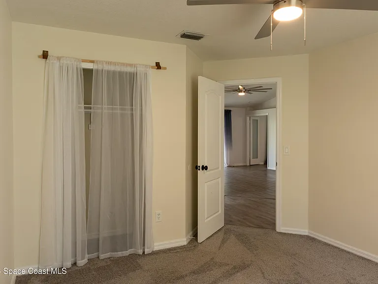 1572 Holbrook Rd NW — Photo 15