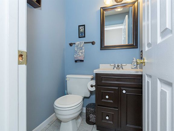 5th image of 1619 Kevin Ct