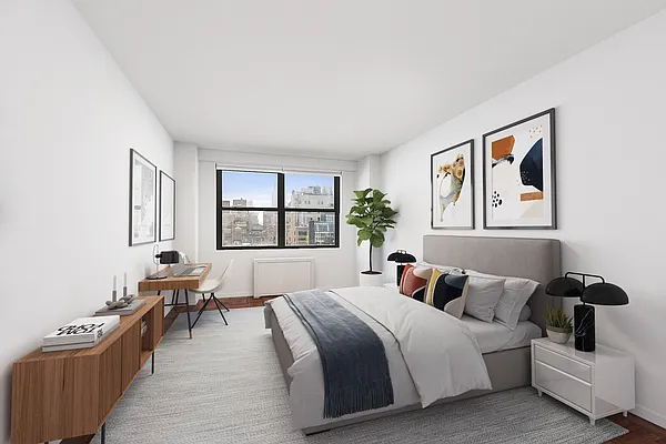 Rented by SERHANT. | media 10