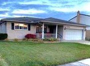 12715 Shery Ln, Southgate, MI 48195