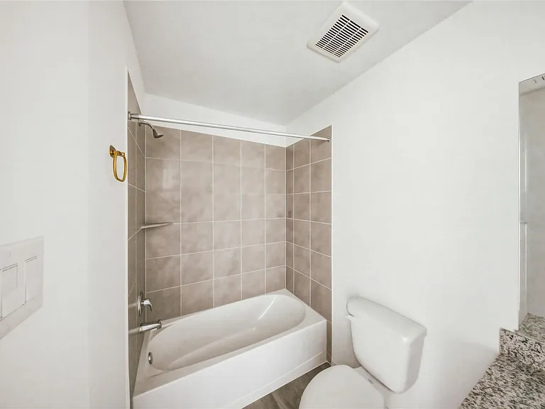 16802 N Marie Village Dr — Photo 12