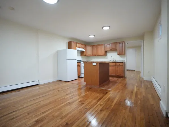 286 Beacon St #C, Somerville, MA 02143
