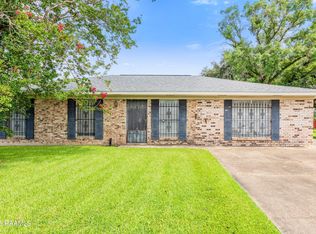 104 Fairway Dr, Lafayette, LA 70506