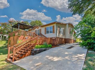 41 Thompson Rd, Gainesville, TX 76240