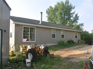 N6904 Weissinger Rd, Durand, WI 54736
