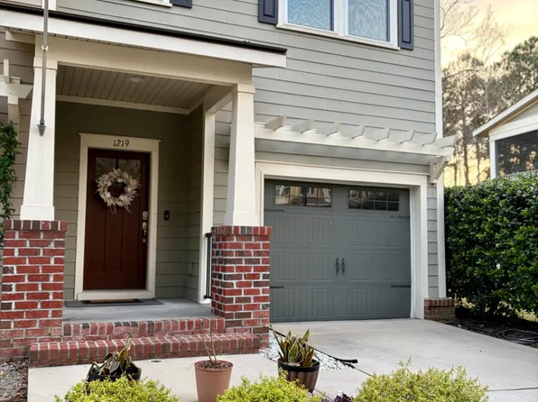 1219 Dingle Rd, Mount Pleasant, SC 29466