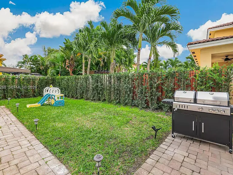 14551 SW 158th Ct — Photo 38