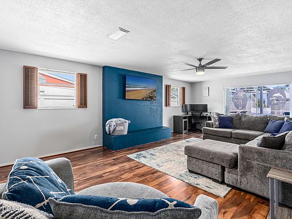 5th image of 1417 Margina Ave