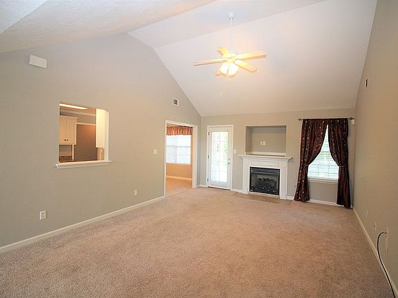 4th image of 1245 Creek Bend Dr