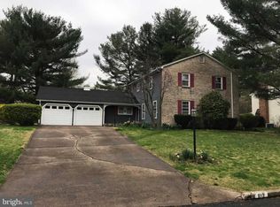 812 Mandy Ln, Camp Hill, PA 17011